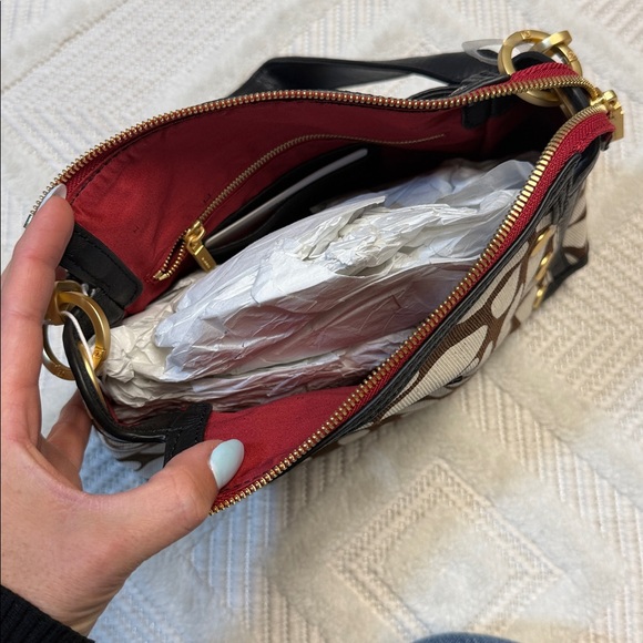 HAMMITT - Bryant Med
Giraffe/Brushed Gold Red Zip - Picture 4 of 8